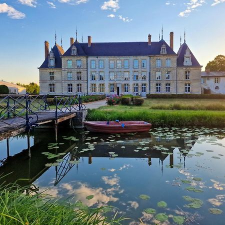 Chateau De Vitry-La-Ville Exterior photo